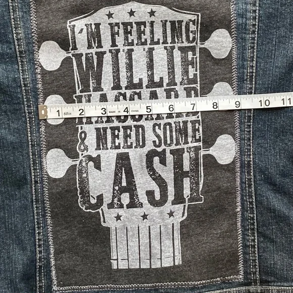 Custom Upcycled Lee Brand Denim Jacket W/ Embroidered Country Music Guitar Patch - Picture 15 of 16